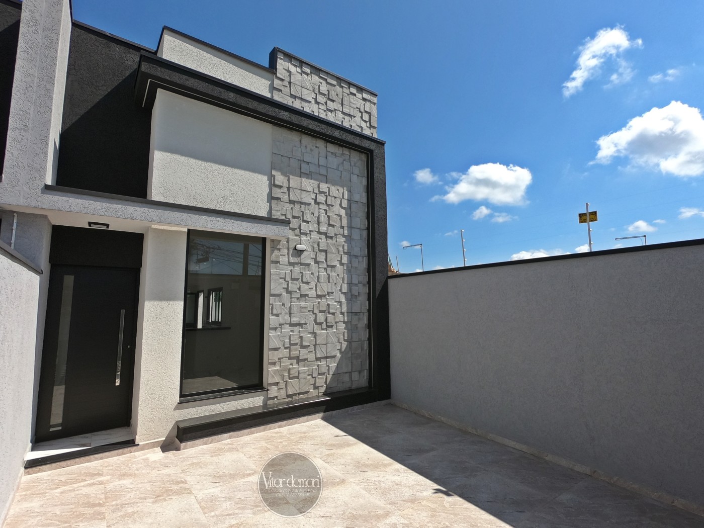 Casa à venda com 3 quartos, 167m² - Foto 1