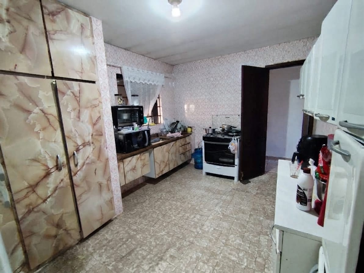 Casa, 3 quartos, 200 m² - Foto 4