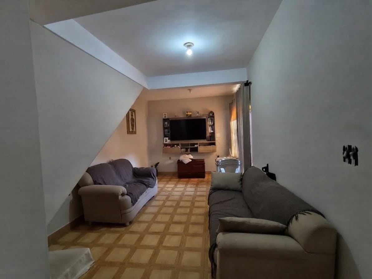 Casa, 3 quartos, 200 m² - Foto 2