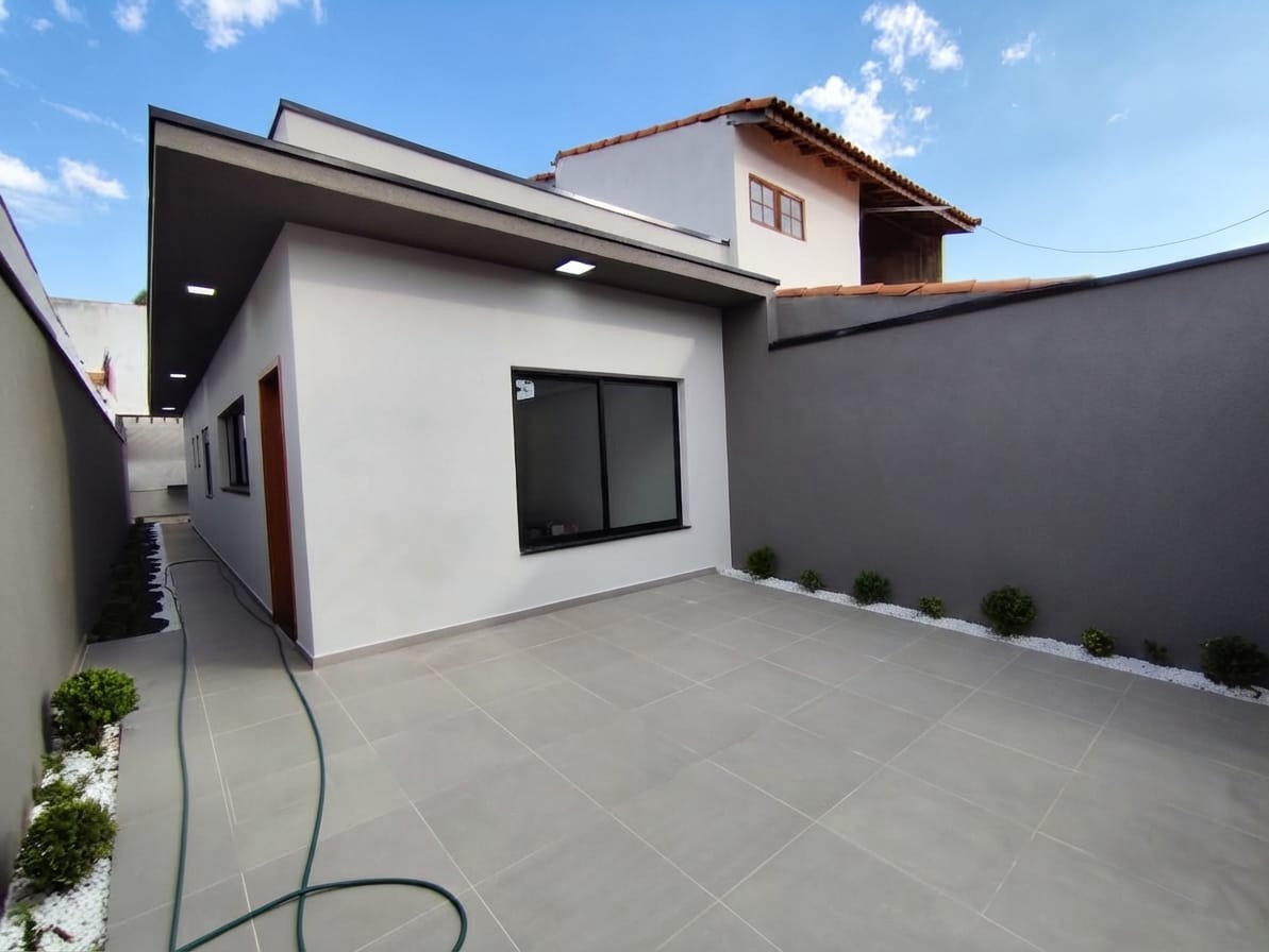Casa, 2 quartos, 150 m² - Foto 1
