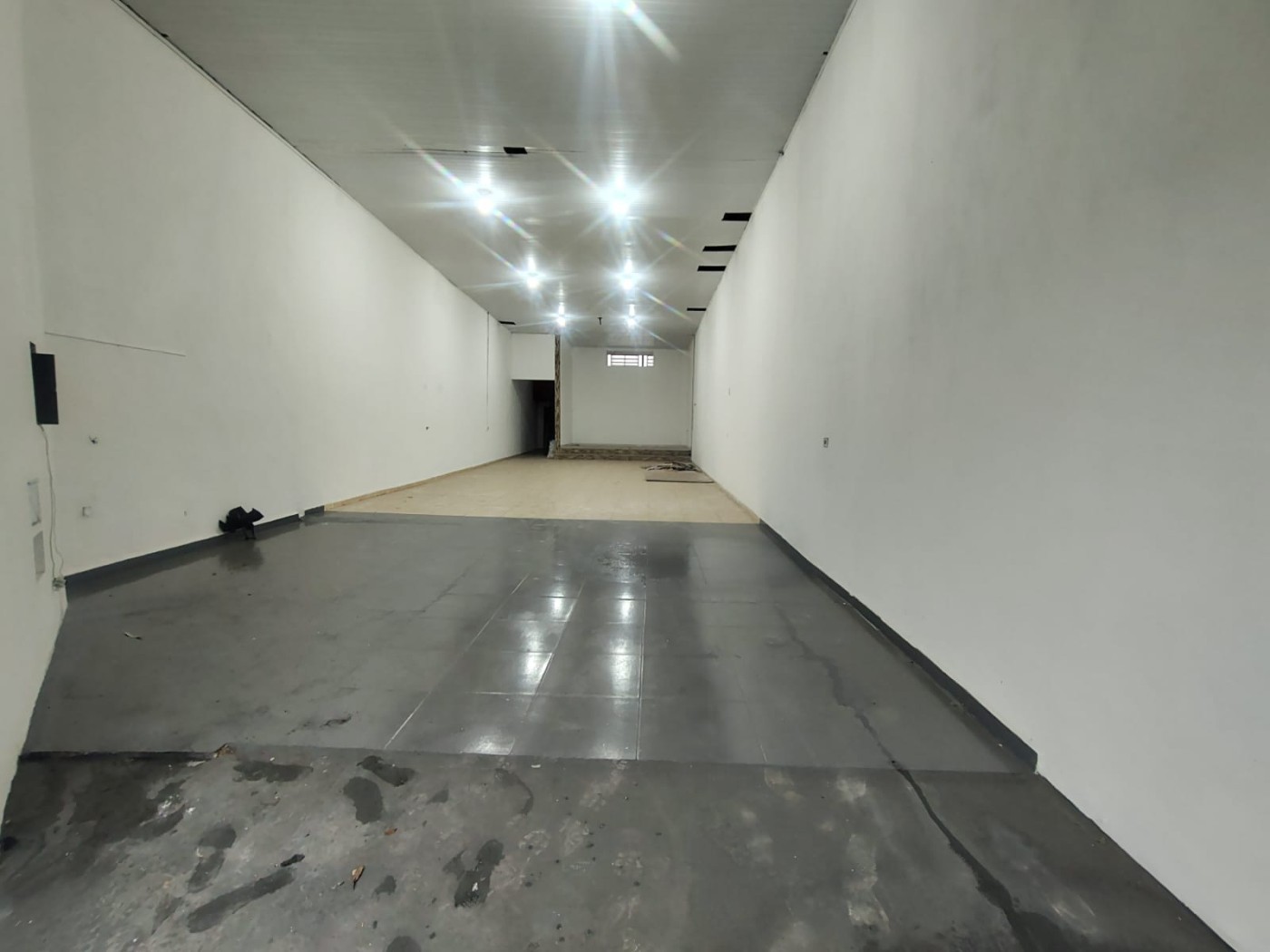 Depósito-Galpão, 200 m² - Foto 8